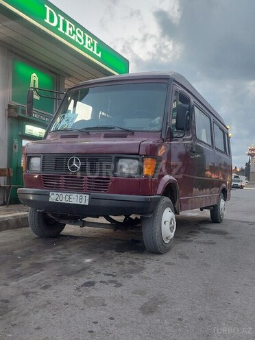 Mercedes 208 D 1993, 539,855 km - 2.3 l - Gəncə