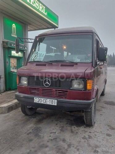 Mercedes 208 D 1993, 539,855 km - 2.3 l - Gəncə