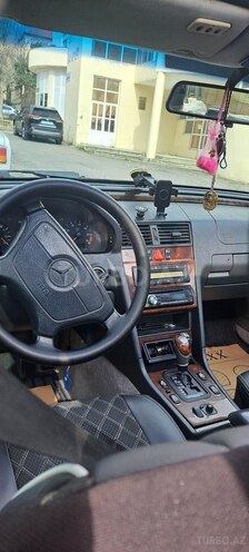 Mercedes C 230 1997, 486,022 km - 2.3 l - Şəki