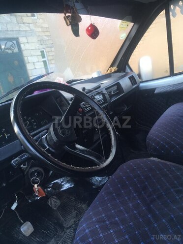GAZ 33021 2001, 200,000 km - 2.4 l - Astara