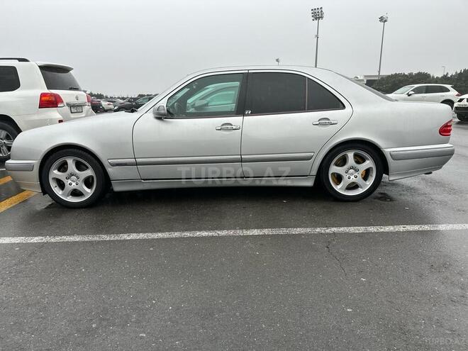 Mercedes E 280 2001, 239,000 km - 2.8 l - Bakı