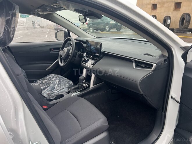 Toyota Corolla Cross 2023, 0 km - 2.0 л - Bakı