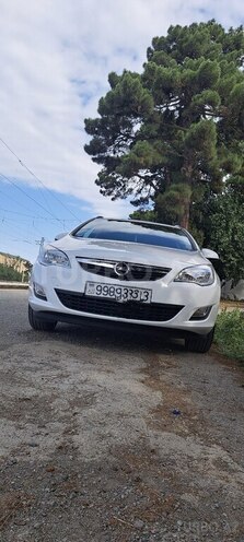 Opel Astra 2011, 206,450 km - 1.4 l - Şəmkir