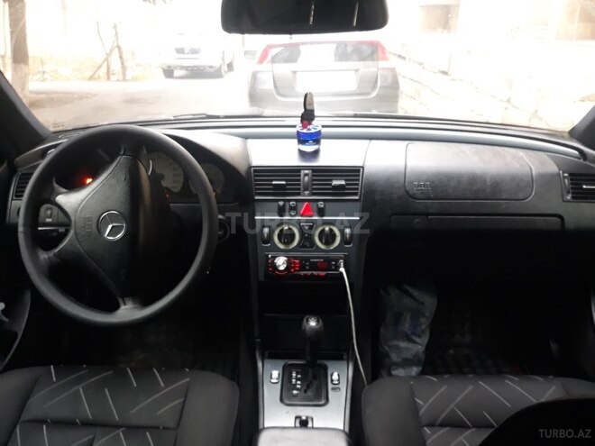 Mercedes C 180 2000, 380,000 km - 1.8 l - Bakı