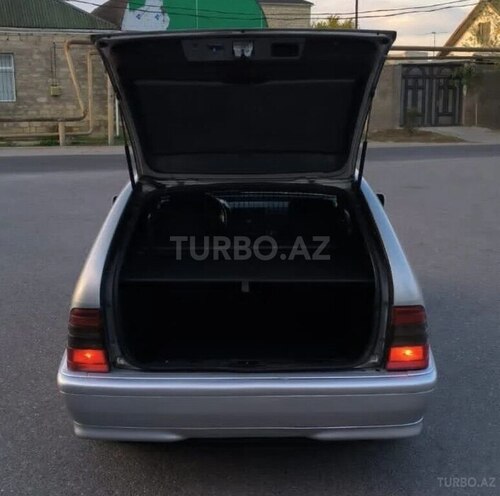 Mercedes C 220 1999, 237,000 km - 2.2 л - Şəki