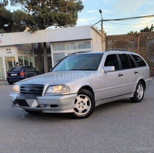 Mercedes C 220 1999, 237,000 km - 2.2 л - Şəki