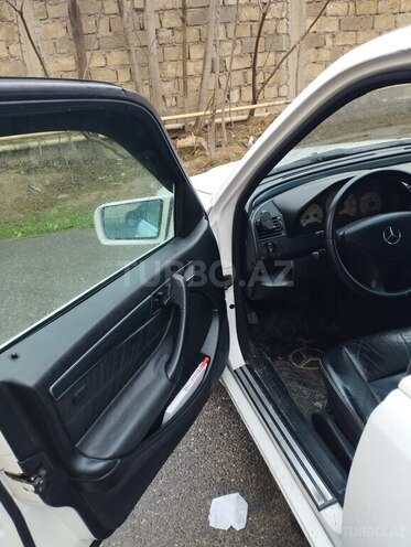 Mercedes C 230 1999, 231,489 km - 2.3 l - Bakı