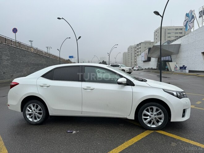 Toyota Corolla 2014, 73,350 km - 1.6 l - Bakı
