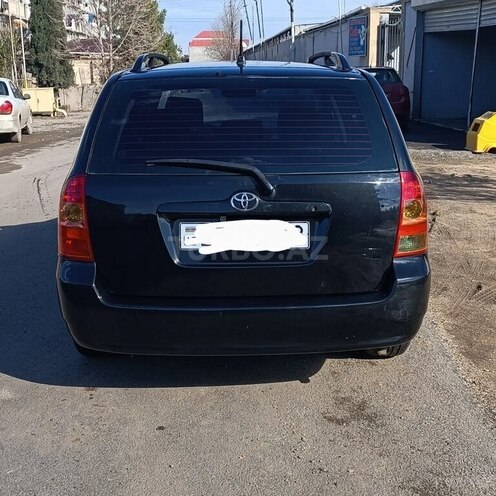 Toyota Corolla 2005, 210,000 km - 1.4 l - Gəncə
