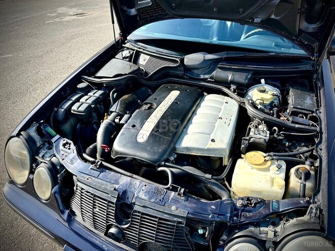 Mercedes C 320 2001, 300,000 km - 3.2 l - Bakı