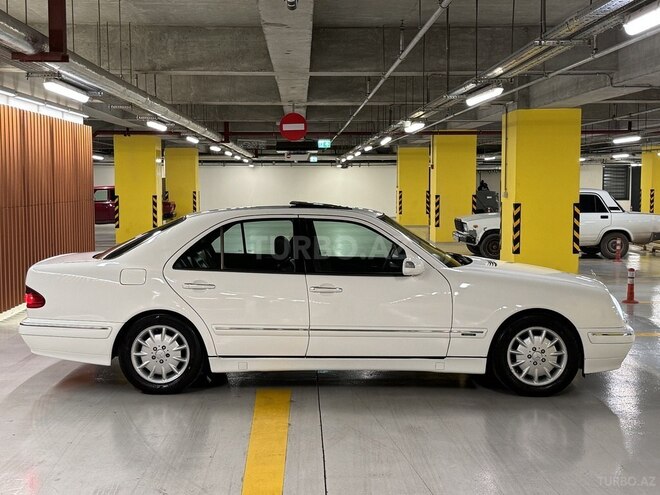 Mercedes E 240 2000, 239,000 km - 2.4 л - Bakı
