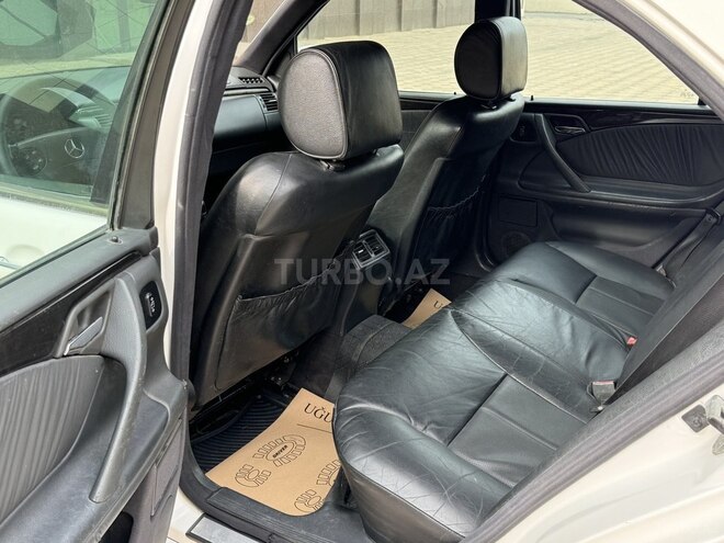 Mercedes E 240 2000, 239,000 km - 2.4 л - Bakı