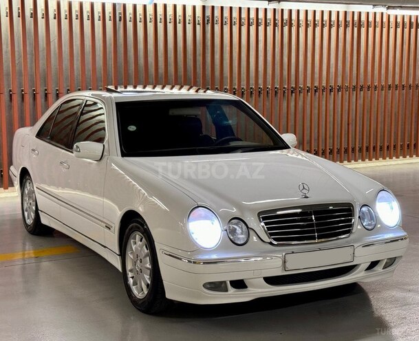 Mercedes E 240 2000, 239,000 km - 2.4 л - Bakı