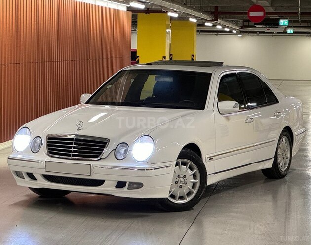Mercedes E 240 2000, 239,000 km - 2.4 л - Bakı