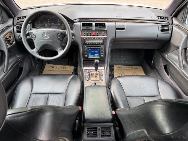 Mercedes E 240 2000, 239,000 km - 2.4 л - Bakı