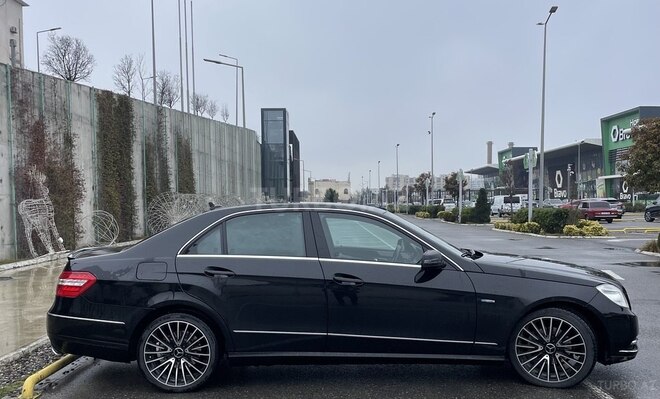 Mercedes E 220 2010, 277,613 km - 2.2 л - Bakı
