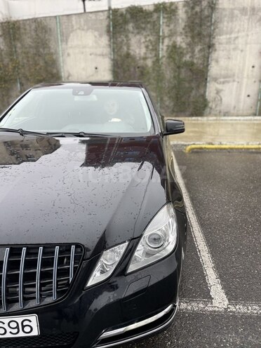 Mercedes E 220 2010, 277,613 km - 2.2 л - Bakı