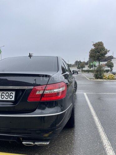 Mercedes E 220 2010, 277,613 km - 2.2 л - Bakı