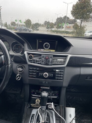 Mercedes E 220 2010, 277,613 km - 2.2 л - Bakı