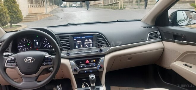Hyundai Elantra 2017, 101,000 km - 2.0 l - Bakı
