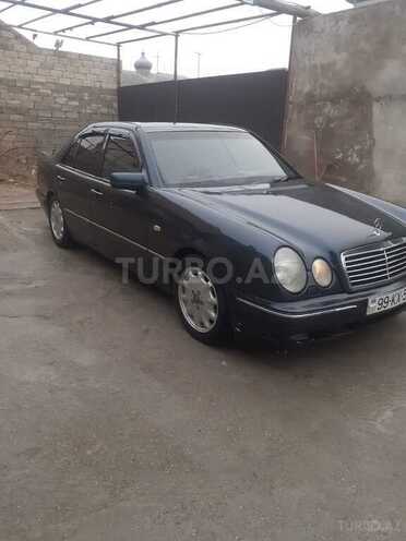Mercedes E 230 1996, 271,000 km - 2.3 l - Bakı