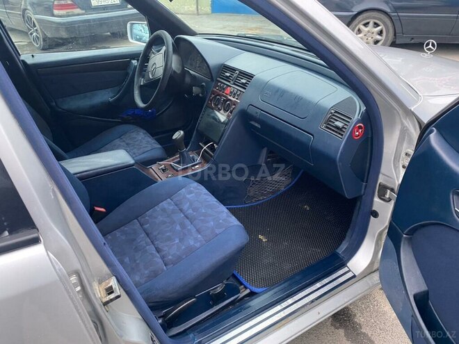 Mercedes C 220 1999, 341,500 km - 2.2 л - Bakı