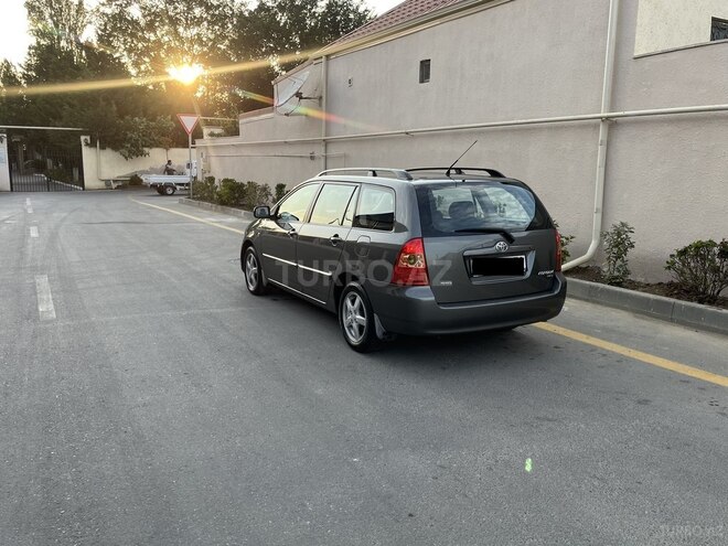 Toyota Corolla 2006, 231,000 km - 1.4 l - Bakı