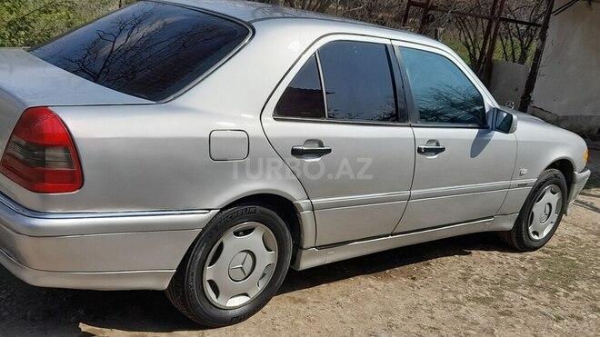 Mercedes C 180 1995, 250,000 km - 1.8 l - Beyləqan