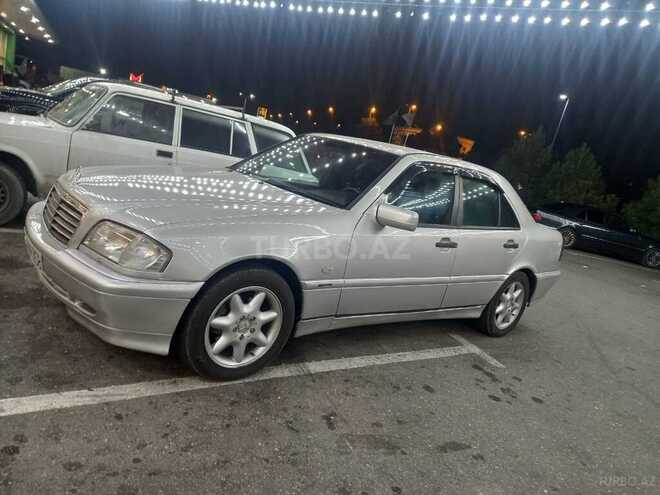 Mercedes C 220 1999, 298,000 km - 2.2 l - Bakı