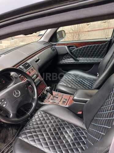Mercedes E 270 2001, 620,000 km - 2.7 l - Bakı