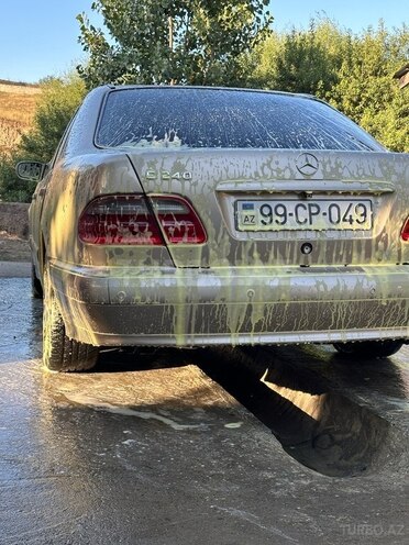 Mercedes E 240 2000, 250,252 km - 2.4 l - Gəncə