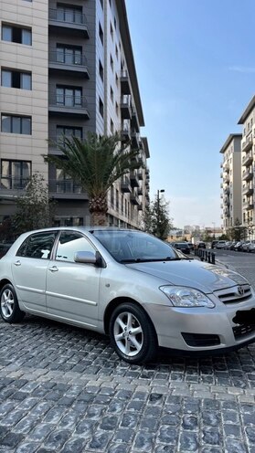 Toyota Corolla 2006, 330,000 km - 1.4 л - Bakı