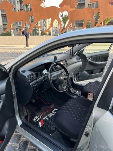 Toyota Corolla 2006, 330,000 km - 1.4 л - Bakı