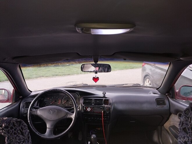 Toyota Corolla 1997, 300,000 km - 1.6 l - Bakı