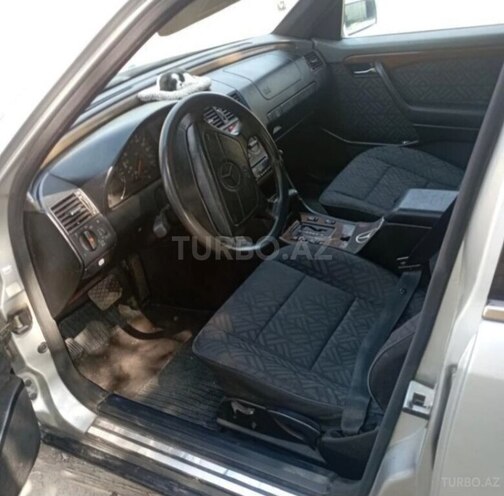 Mercedes C 200 1995, 396,852 km - 2.0 л - Naftalan