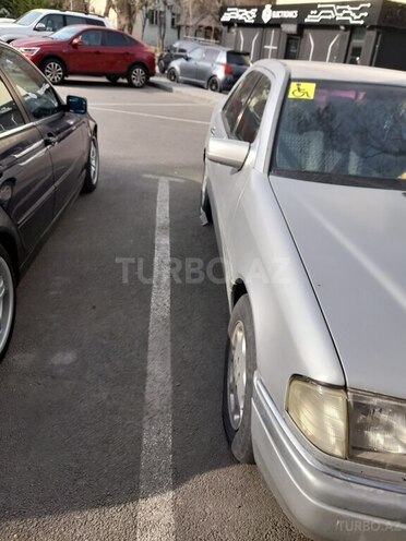 Mercedes C 200 1995, 396,852 km - 2.0 л - Naftalan