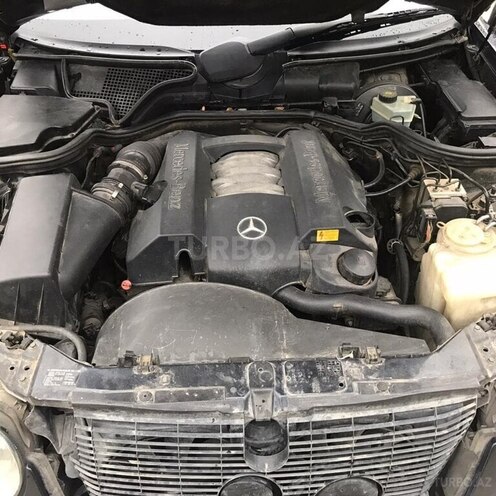 Mercedes E 240 1998, 398,741 km - 2.4 л - Naftalan
