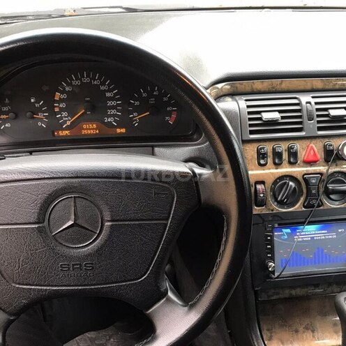 Mercedes E 240 1998, 398,741 km - 2.4 л - Naftalan