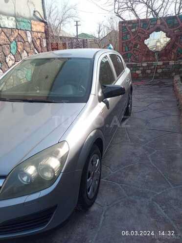 Opel Astra 2006, 220,000 km - 1.4 л - Bakı