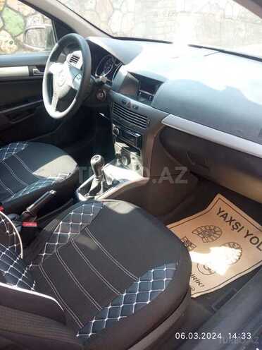 Opel Astra 2006, 220,000 km - 1.4 л - Bakı