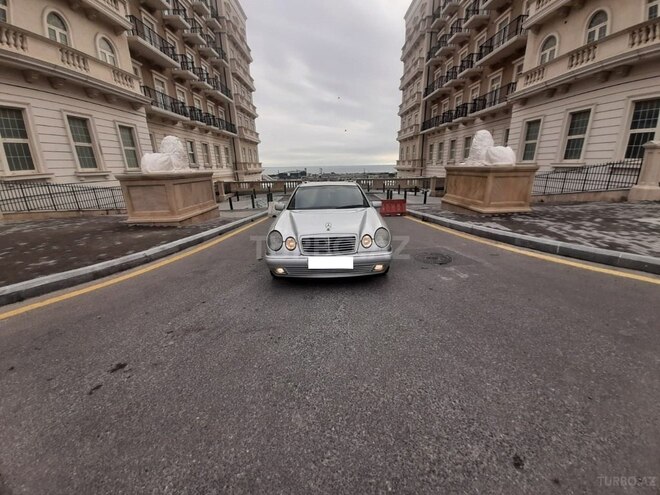Mercedes E 300 1999, 110,000 km - 3.0 l - Bakı