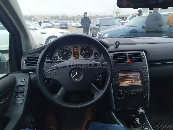 Mercedes B 180 2009, 158,000 km - 1.7 л - Bakı