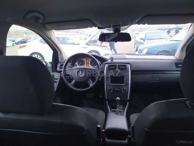Mercedes B 180 2009, 158,000 km - 1.7 л - Bakı