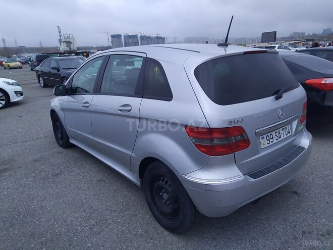 Mercedes B 180 2009, 158,000 km - 1.7 л - Bakı