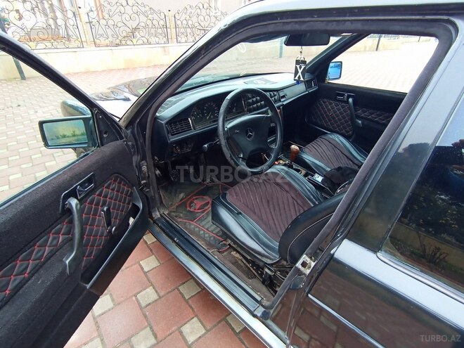 Mercedes 190 1991, 220,000 km - 2.0 l - Şirvan