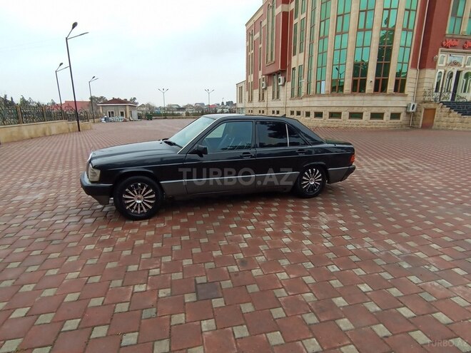 Mercedes 190 1991, 220,000 km - 2.0 l - Şirvan