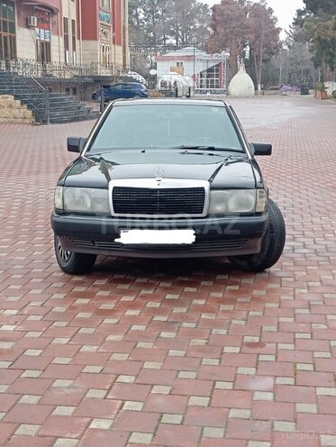 Mercedes 190 1991, 220,000 km - 2.0 l - Şirvan