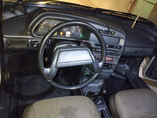 LADA (VAZ) 2115 2007, 270,000 km - 1.6 l - Salyan