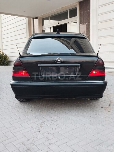 Mercedes C 220 1998, 111,000 km - 2.2 л - Beyləqan