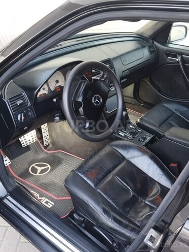 Mercedes C 220 1998, 111,000 km - 2.2 л - Beyləqan